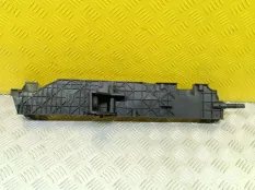 Кронштейн радиатора Land Rover Range Rover Sport I 2005-2013 2010 LR016145 3.0 D SDV6, левый