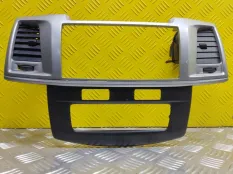 Рамка под магнитолу Toyota Hilux (2005-2015) 2014 554200K470 ПИКАП 3.0 D 1KDFTV