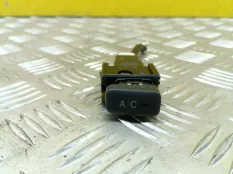 Кнопка кондиционера Toyota Hilux (2005-2015) 2015 8466071010 ПИКАП 2.5 D 2KDFTV