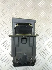 Подстаканник Toyota Hilux (2005-2015) 2015 556250K010 ПИКАП 2.5 D 2KDFTV