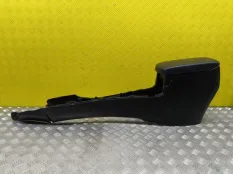 Подлокотник Toyota Rav 4 (CA40) (2012-2019) 2014 5890142110 2.0 D 1ADFTV