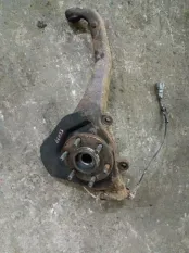 Кулак поворотный левый Nissan Pathfinder (R51M) 2004-2013 2010 400155X00C 2.5 D YD25DDTI