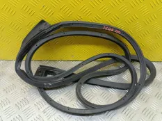 Уплотнитель двери передней правой Toyota Rav 4 (CA40) (2012-2019) 2013 6786142090 2.0 D 1ADFTV