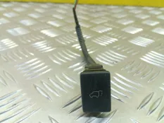 Кнопка открывания багажника Toyota Rav 4 (CA40) (2012-2019) 2013 8493042050 2.2 D 2ADFTV