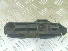 Кронштейн заднего бампера правый Toyota Rav 4 (CA40) (2012-2019) 2013 5256242020 2.2 D 2ADFTV