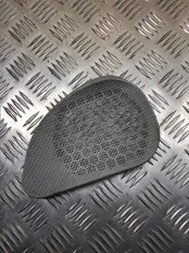 Сетка для динамика Iveco EuroCargo II (2002-2015) 2015 504009661 ГРУЗОВОЙ 4.5 D F4AFE411