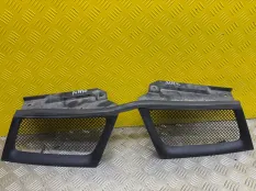 Решетка радиатора Mitsubishi L200 (2006-2015) 2011 7450A569 ПИКАП 2.5 D 4D56