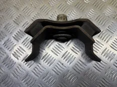 Подушка крепления КПП Toyota Hilux (2005-2015) 2015 123710L120 ПИКАП 2.5 D 2KDFTV