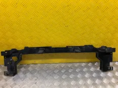 Кронштейн радиатора Land Rover Range Rover Sport II (2013-2022) 2016 DK628A303A 3.0 D SDV6