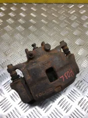 Суппорт передний левый Mitsubishi L200 (2006-2015) 2007 4605A201 ПИКАП 2.5 D 4D56