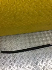 Молдинг стекла заднего Toyota Hilux (2005-2015) 2010 681630K010 ПИКАП 2.5 D 2KDFTV