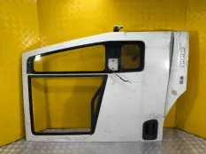 Дверь передняя правая Iveco EuroCargo II (2002-2015) 2015 504232512 ГРУЗОВОЙ 4.5 D F4AFE411