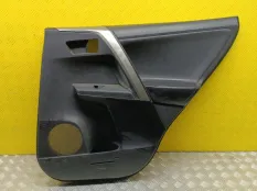Обшивка двери задняя правая Toyota Rav 4 (CA40) (2012-2019) 2013 6763042550 2.2 D 2ADFTV