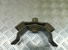Подушка крепления КПП Toyota Hilux (2005-2015) 2014 123710L081 ПИКАП 3.0 D 1KDFTV