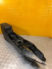 Подлокотник Toyota Rav 4 (CA40) (2012-2019) 2013 5890142110 2.2 D 2ADFTV