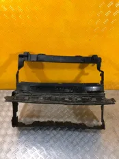 Дефлектор радиатора Land Rover Range Rover Sport II (2013-2022) 2016 LR033397 3.0 D SDV6