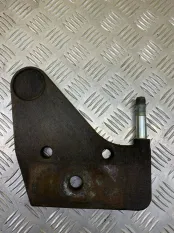 Кронштейн Iveco EuroCargo II (2002-2015) 2015 98465853 ГРУЗОВОЙ 4.5 D F4AFE411