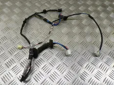 Проводка двери Toyota Hilux (2005-2015) 2010 821530K020 ПИКАП 2.5 D 2KDFTV, задняя левая