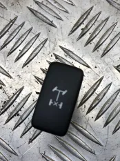 Кнопка блокировки дифференциала Toyota Hilux (2005-2015) 2014 847250K010 ПИКАП 2.5 D 2KDFTV