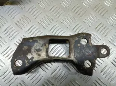 Кронштейн Toyota Rav 4 (CA40) (2012-2019) 2013 4872742010 2.0 D 1ADFTV, левый