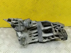 Кронштейн двигателя Land Rover Freelander II (2006-2014) 2012 6G906030CA 2.2 D 224DT