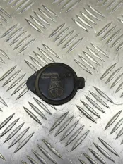 Крышка бачка омывателя Toyota Hilux (2005-2015) 2010 8531616070