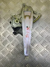Стеклоподъемник электр. задний левый Toyota Hilux (2005-2015) 2014 698400K041 ПИКАП 2.5 D 2KDFTV