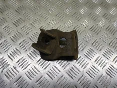 Кронштейн крепления амортизатора Toyota Rav 4 (CA40) (2012-2019) 2013 4850642010 2.2 D 2ADFTV