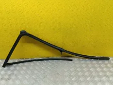 Уплотнитель стекла двери (бархотка) Nissan Navara (D40) 2004-2015 2012 82331EB320 ПИКАП 2.5 D YD25DDTI
