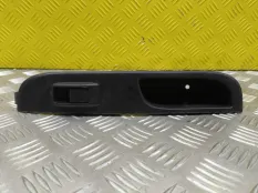 Кнопка стеклоподъемника Mitsubishi L200 (2006-2015) 2007 MR587957 ПИКАП 2.5 D 4D56