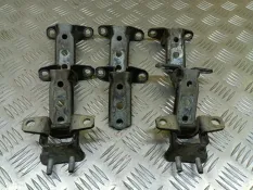 Петля двери Mitsubishi L200 (2006-2015) 2011 ПИКАП 2.5 D 4D56