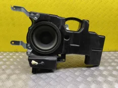 Сабвуфер Toyota Sequoia II 2008 - 2022 2008 861500C030 5.7 I 3URFE