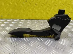 Педаль газа Toyota Sequoia II 2008 - 2022 2008 781100C011 5.7 I 3URFE