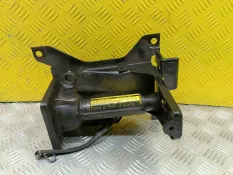 Домкрат Toyota Sequoia II 2008 - 2022 2008 091110C060 5.7 I 3URFE