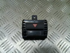 Кнопка аварийной сигнализации Toyota Hilux (2015-2021) 2015 839100K040 ПИКАП 2.8 D 1GDFTV