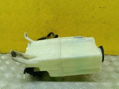 Бачок омывателя Toyota Sequoia II 2008 - 2022 2008 853150C090 5.7 I 3URFE