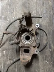 Кулак поворотный правый Mitsubishi L200 (2006-2015) 2006 MR992378 ПИКАП 2.5 D 4D56