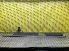 Подножка Chevrolet Tahoe IV (2014-2020) 2015 84106467 5.3 I L83
