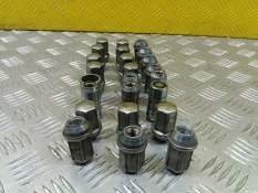 Гайка колесная Chevrolet Tahoe IV (2014-2020) 2015 09596070 5.3 I L83
