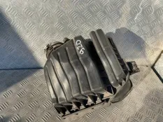 Корпус воздушного фильтра Chrysler Voyager IV (2000-2007) 2003 04861388AB МИНИВЭН 2.5 D CRD