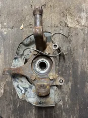 Кулак поворотный левый Toyota Rav 4 (XA30) (2005-2014) 2009 4321242080 3.5 I 2GRFE
