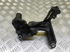Кронштейн Toyota Hilux (2015-2021) 2021 871010K060 ПИКАП 2.4 D 2GDFTV