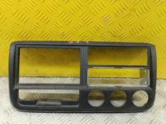 Рамка под магнитолу Mitsubishi Fuso Canter (2010 - н.в.) 2014 MK569140 ГРУЗОВОЙ 3.0 D 4P10-AAT4