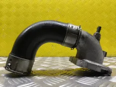 Патрубок интеркулера Toyota Hilux (2015-2021) 2021 173630L020 ПИКАП 2.4 D 2GDFTV
