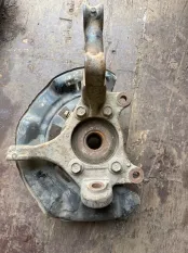 Кулак поворотный левый Toyota Rav 4 (XA30) (2005-2014) 2009 4321242080