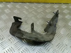 Кронштейн подножки Chevrolet Tahoe IV (2014-2020) 2015 84447253 5.3 I L83