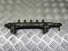 Топливная рампа Nissan Pathfinder (R51M) 2004-2013 2007 17520EB305 2.5 D YD25DDTI