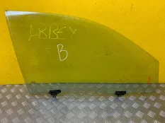 Стекло двери передней правой Toyota Hilux (2005-2015) 2011 681010K021 ПИКАП 2.5 D 2KDFTV