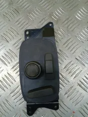 Кнопка регулировки сидения Land Rover Range Rover Evoque I (2011-2018) 2016 LR070645 2.0 D 204DTD