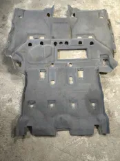 Ковер салонный Nissan Pathfinder (R51M) 2004-2013 2008 749063X01A 2.5 D YD25DDTI